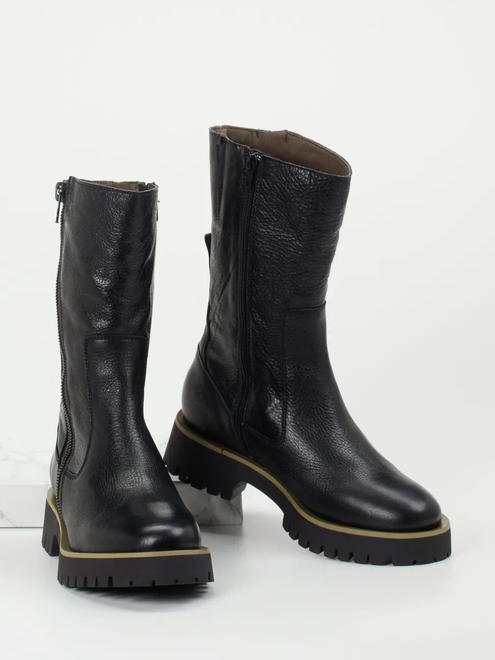 Piedi Nudi – Chunky-Stiefelette aus Kalbleder schwarz