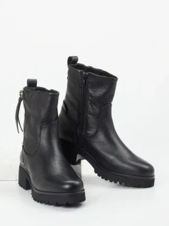 Piedi Nudi – Stiefelette aus Kalbleder Schwarz