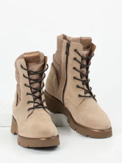 Piedi Nudi – Winter-Stiefelette aus Veloursleder Sandbeige