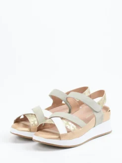Piesanto – Keilsandalette aus Veloursleder und Textil