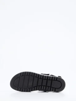 Piesanto – Plateau-Sandalen aus Kalbleder silberfarben