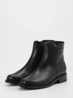 Piesanto – Stiefelette aus Kalbleder schwarz