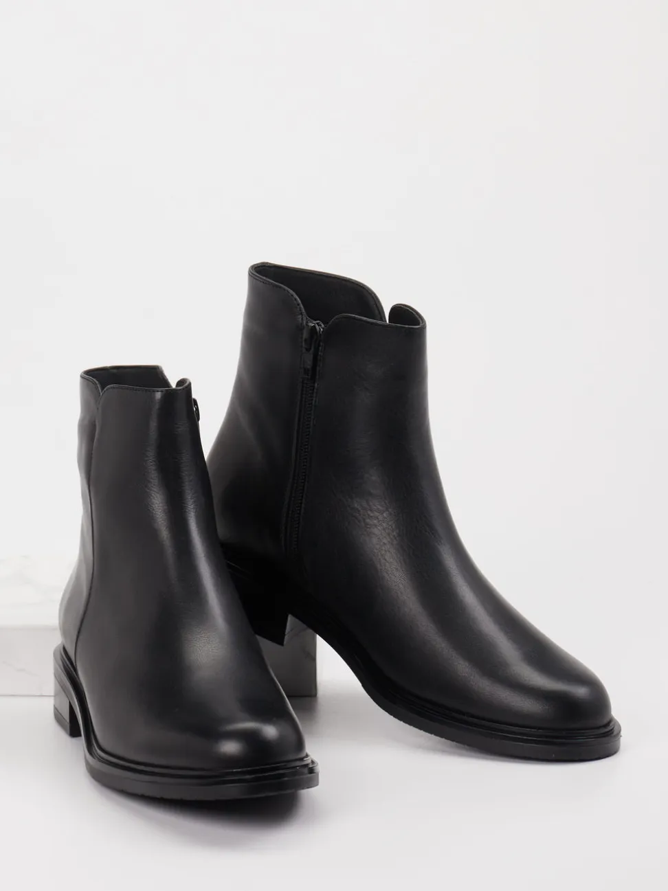Piesanto – Stiefelette aus Kalbleder schwarz