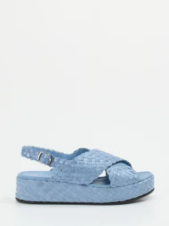 Pons Quintana – Plateau-Sandalen aus Flechtleder hellblau