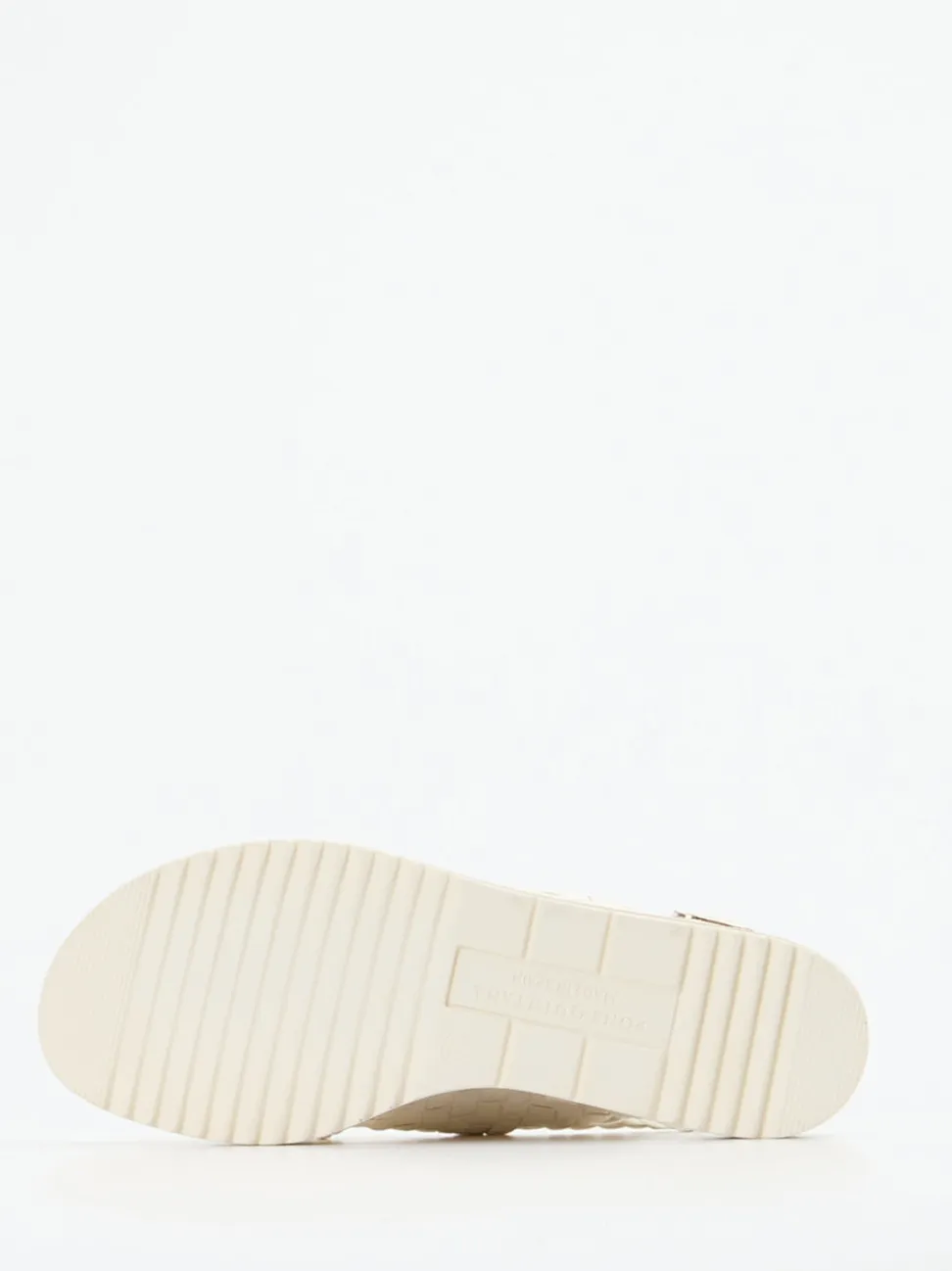 Pons Quintana – Plateau-Sandalen aus Flechtleder beige