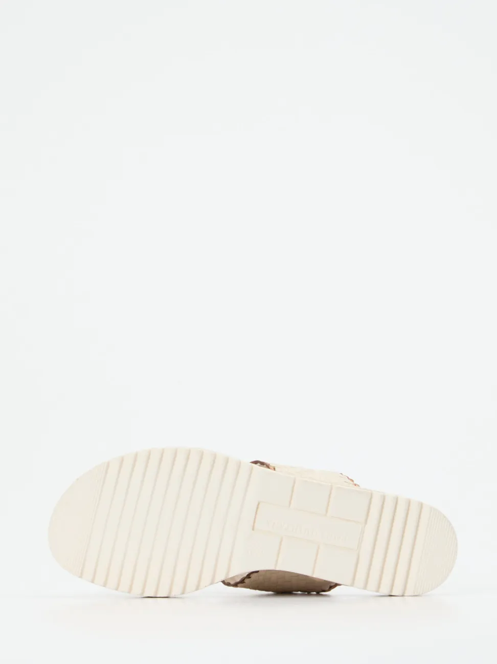 Pons Quintana – Plateau-Sandalen aus Flechtleder Creme
