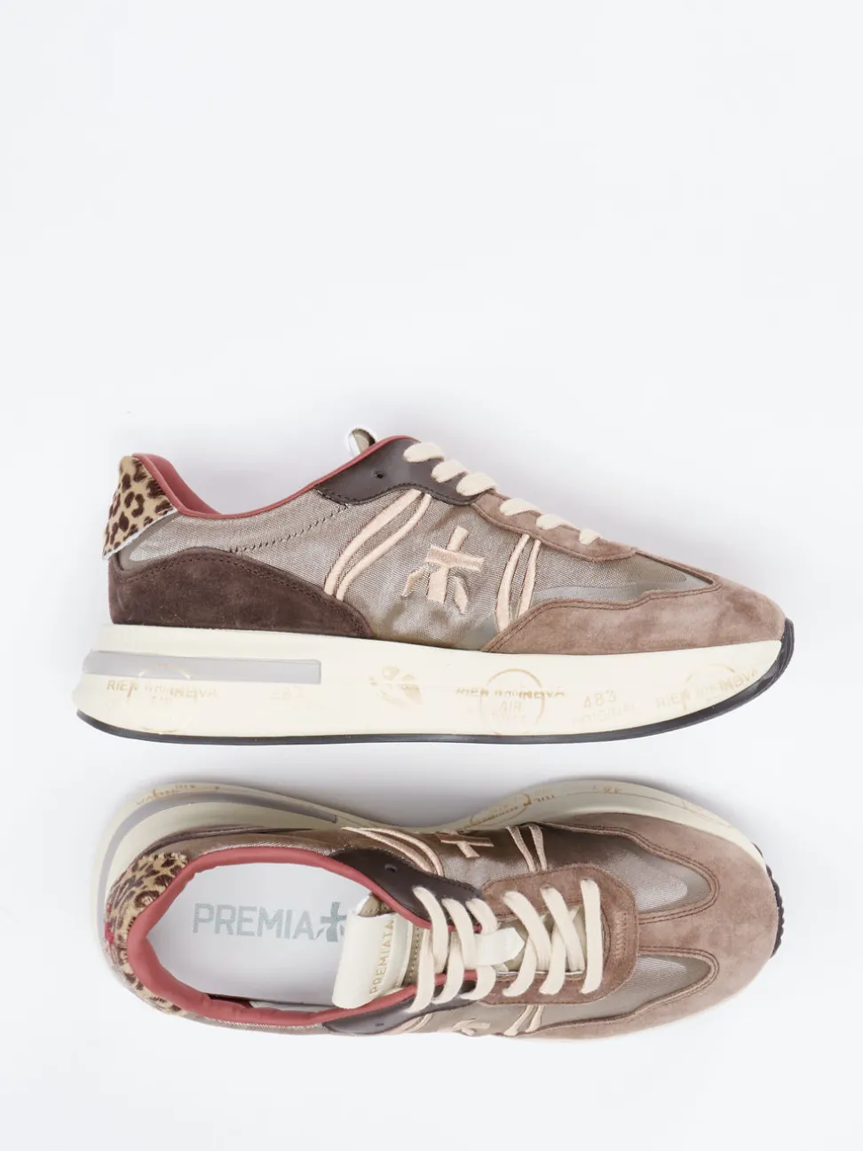 Premiata – Chunky Sneaker aus Veloursleder taupe