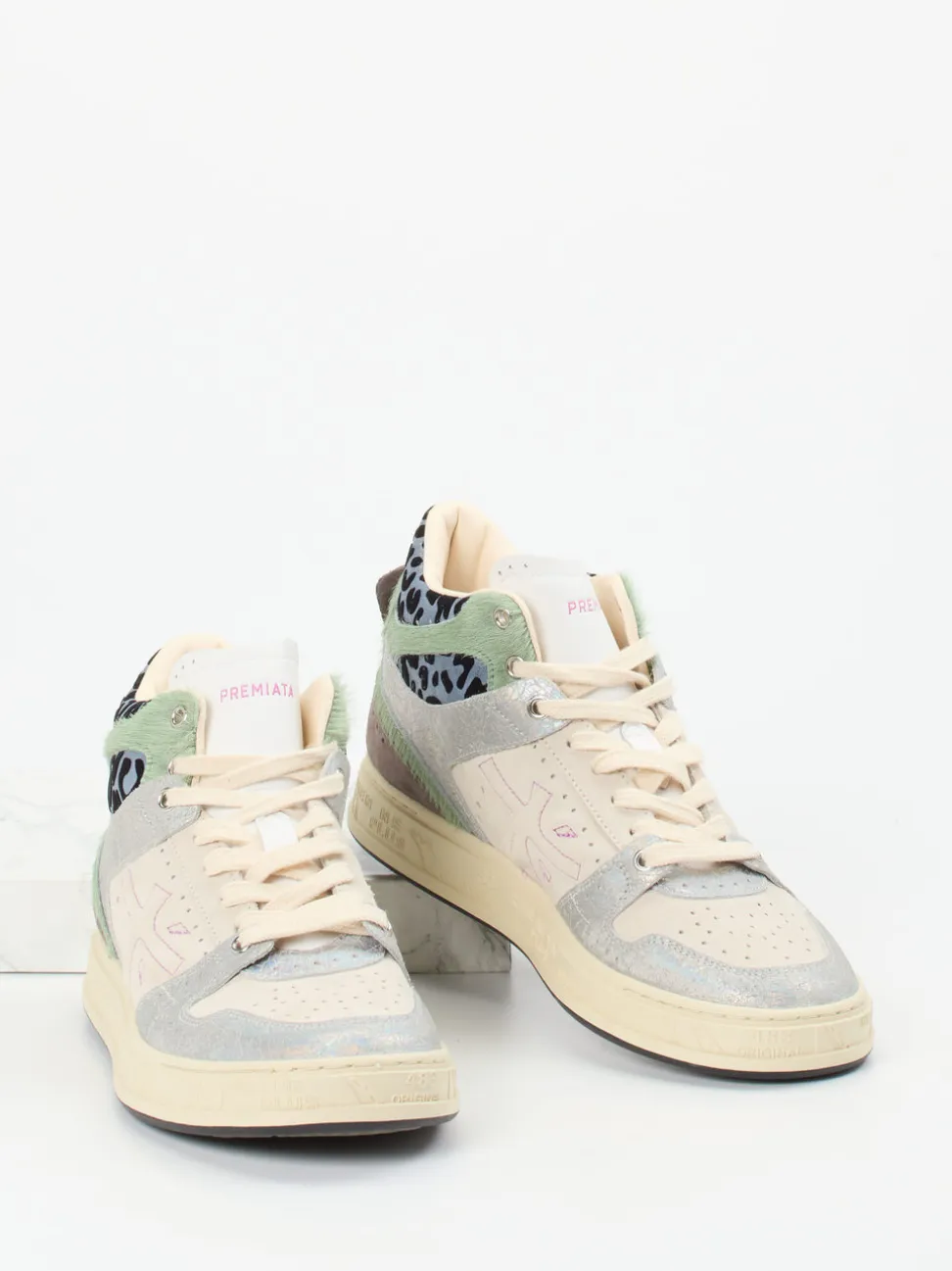 Premiata – Mid-Top Sneaker aus Veloursleder cremebeige