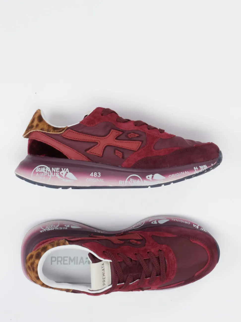 Premiata – Sneaker aus Veloursleder in Burgunderrot