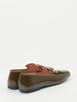 Pretty Ballerinas – Loafer aus Lackleder in Olivgrün