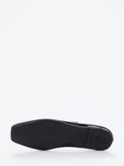 Pretty Ballerinas – Mary Janes aus Lackleder Schwarz