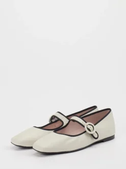 Pretty Ballerinas – Mary Jane Flats aus Glattleder Cremeweiß