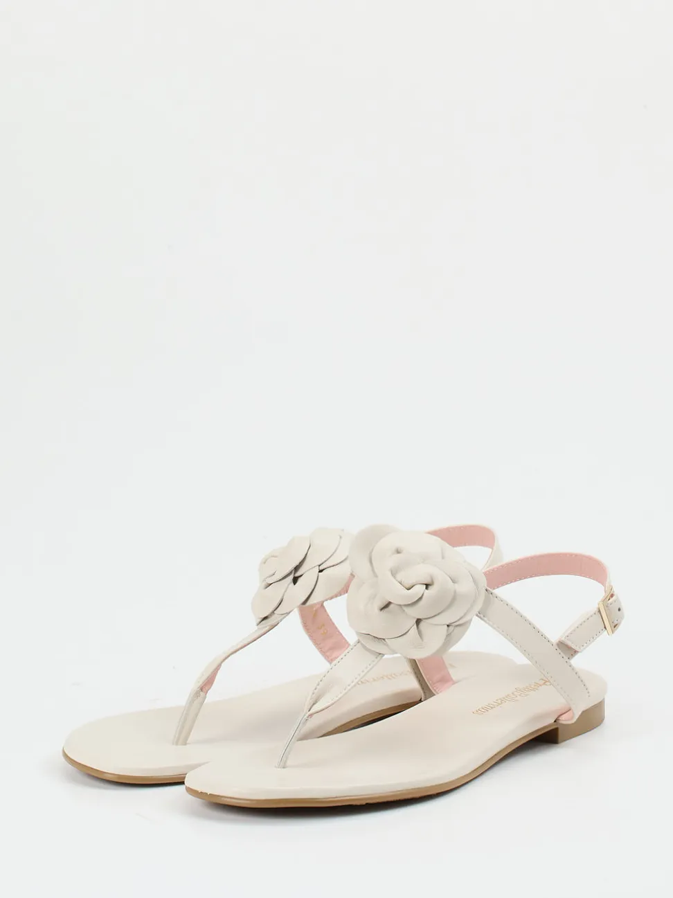 Pretty Ballerinas – Zehentrenner aus Lammleder Cremeweiß