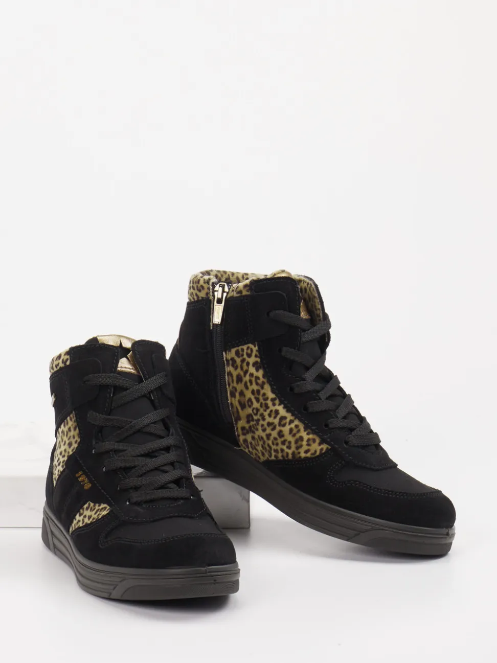 Primigi – High-Top-Sneaker aus Veloursleder schwarz