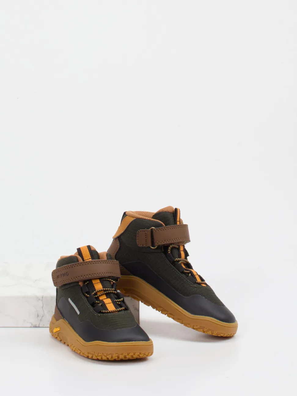 Primigi – Outdoor-Boots aus Textil grün