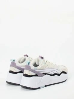 Puma – Chunky Sneaker aus Textil in Cremeweiß
