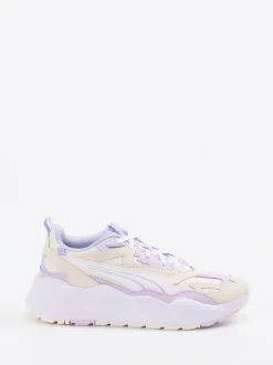 Puma – Chunky Sneaker aus Veloursleder cremeweiß