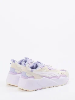 Puma – Chunky Sneaker aus Veloursleder cremeweiß