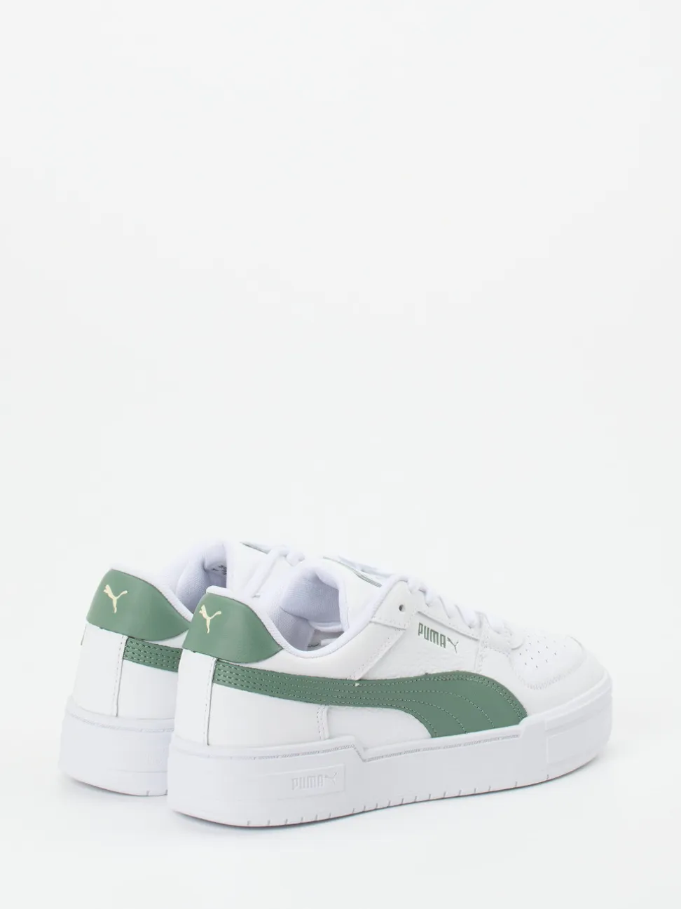 Puma – Low-Top Sneaker aus Leder in Weiß