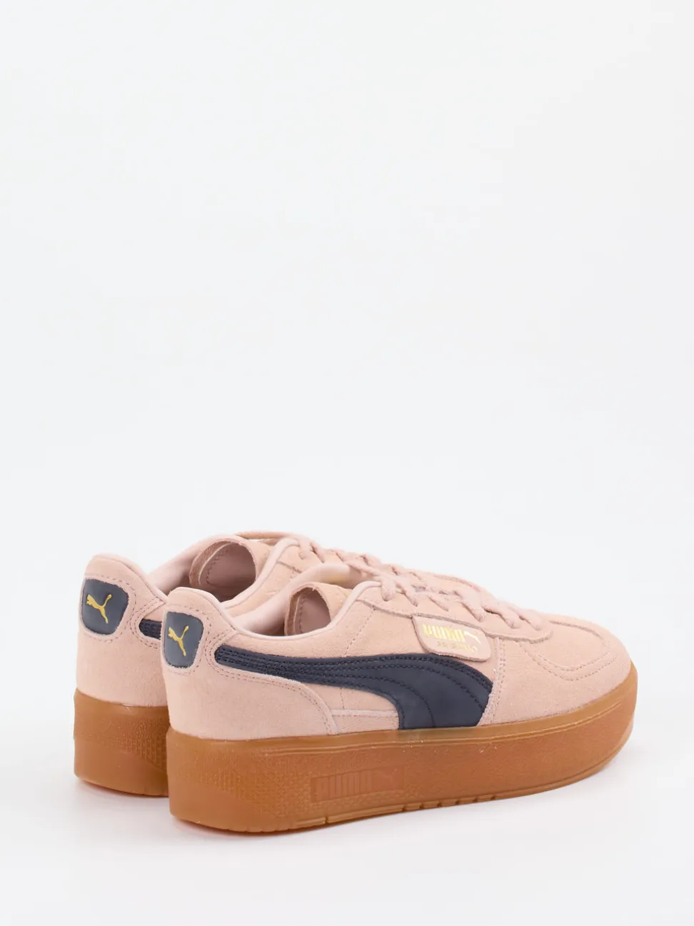 Puma – Platform Sneaker aus Veloursleder in Rosa