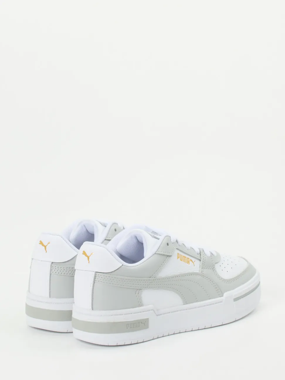 Puma – Sneaker aus Leder in Weiß mit Retro-Charme