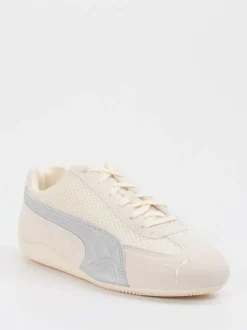 Puma – Sneaker aus Veloursleder und Mesh cremeweiß