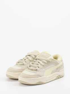 Puma – Sneaker aus Veloursleder Beige