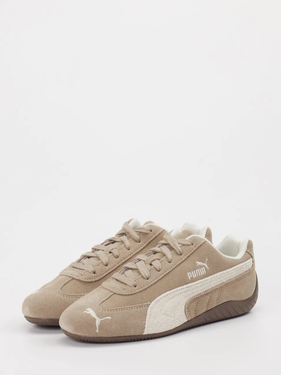 Puma – Sneaker aus Veloursleder in Beige