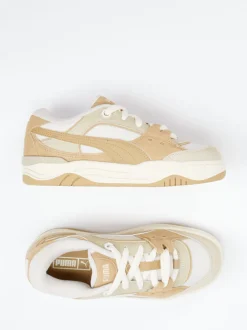 Puma – Sneaker aus Veloursleder und Mesh beige