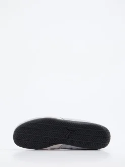 Puma – Sneaker aus Veloursleder in Hellgrau