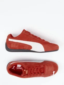 Puma – Sneaker aus Veloursleder in Ziegelrot