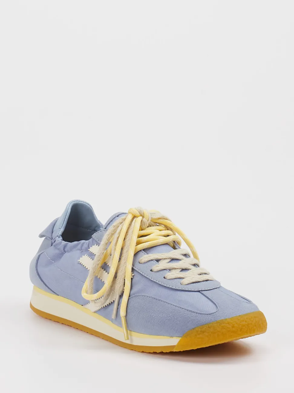 Puraai – Sneaker aus Velour und Textil Hellblau