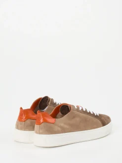 Quarvif – Sneaker aus Ziegenleder in Taupe-Orange