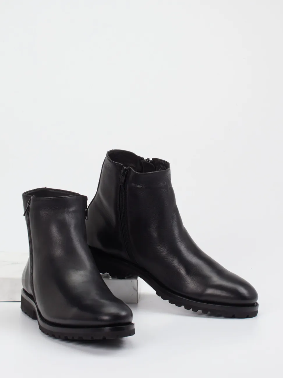 Quarvif – Stiefeletten aus Kalbleder schwarz