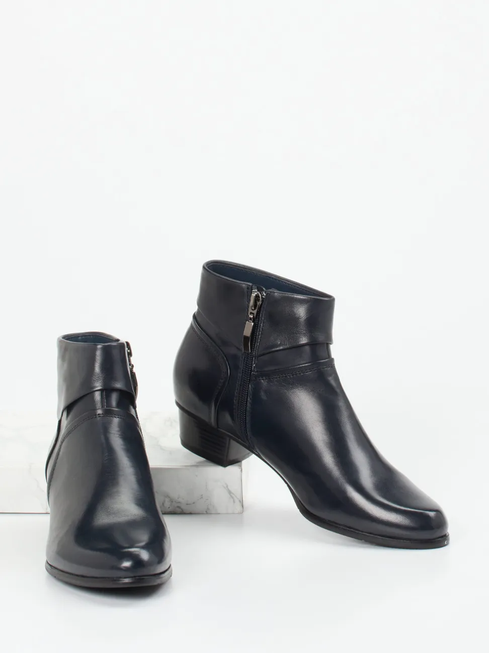 Ralph Harrison – Ankle Boots aus Lammleder dunkelblau