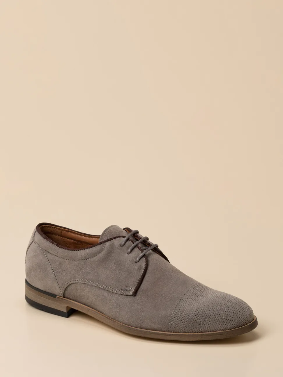 Ralph Harrison – Derby aus Veloursleder Grau
