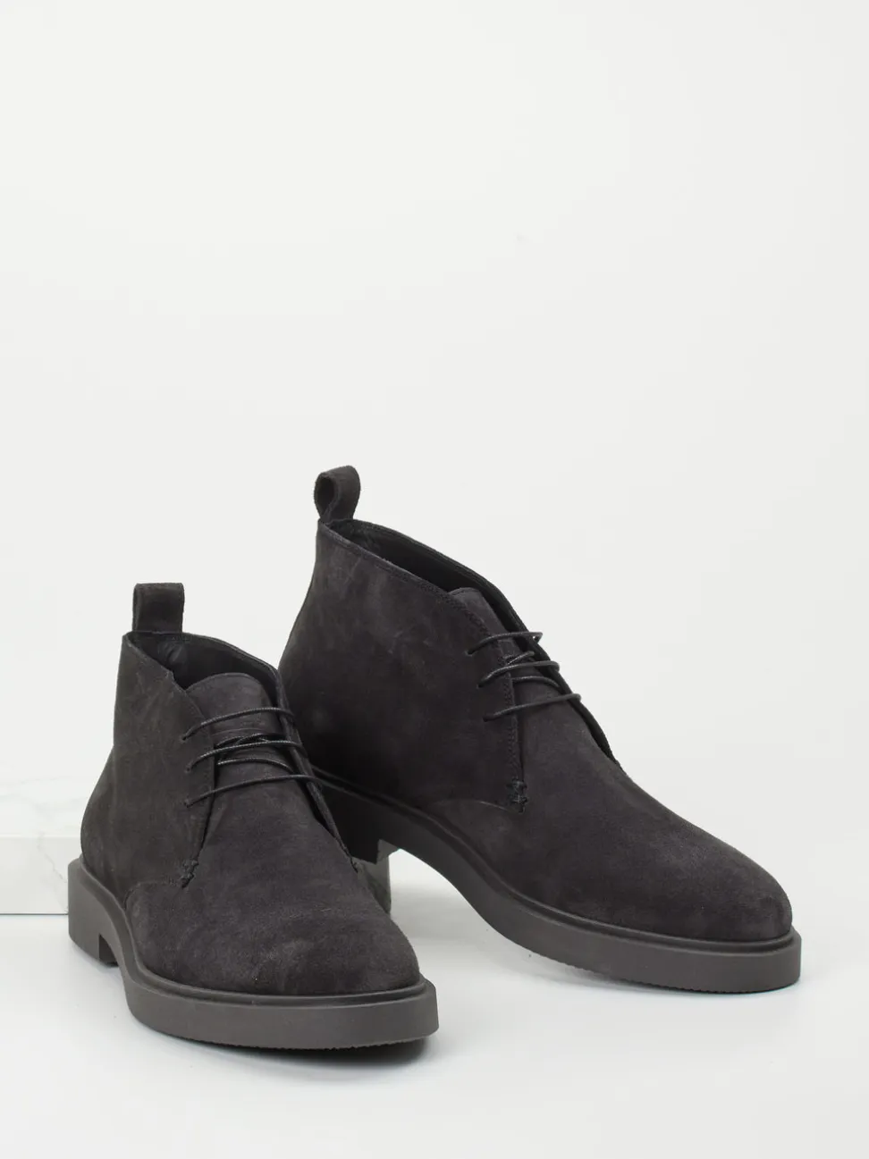 Ralph Harrison – Desert Boots aus Veloursleder grau