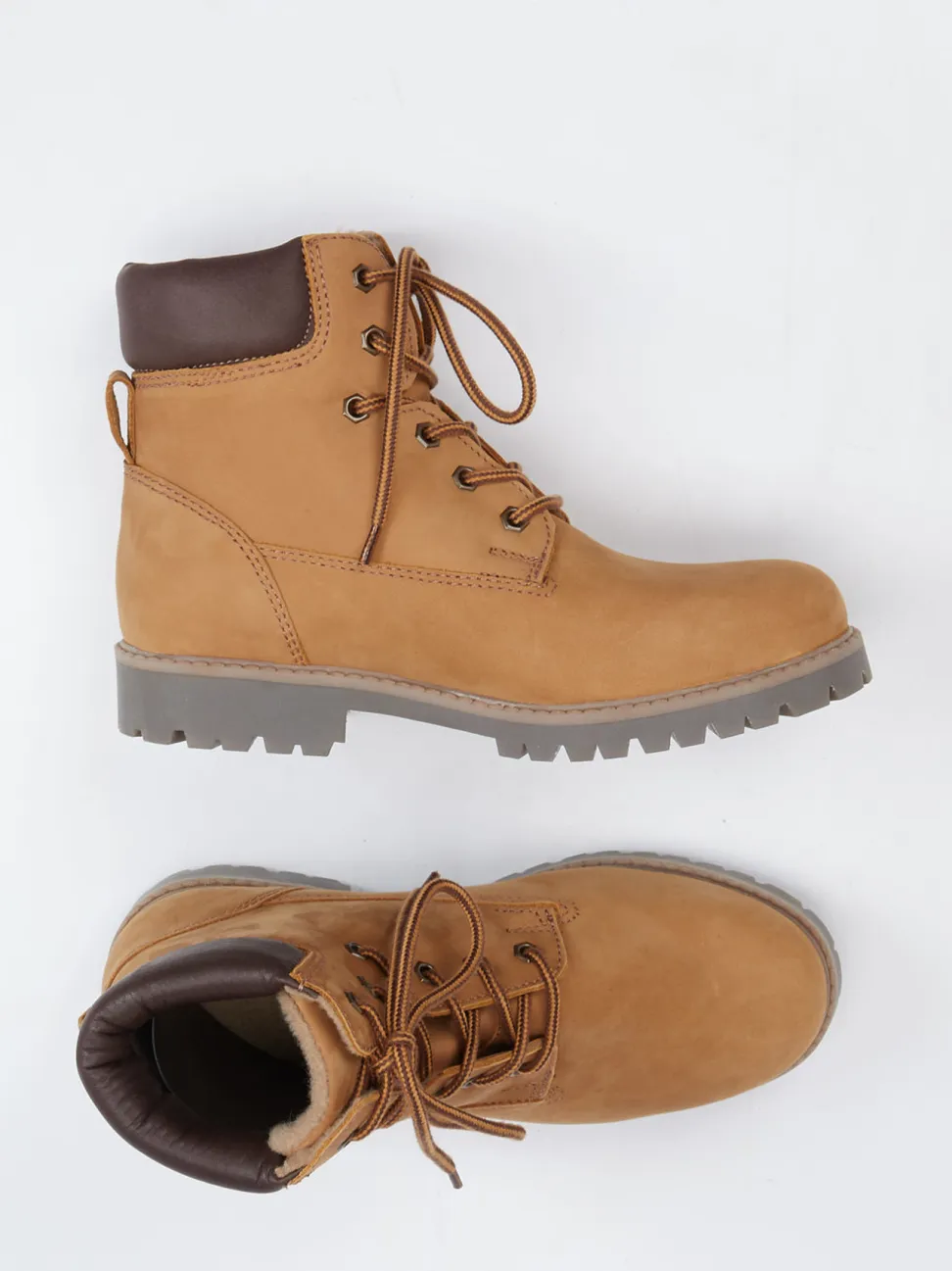 Ralph Harrison – Schnürboots aus Nubukleder honigbraun