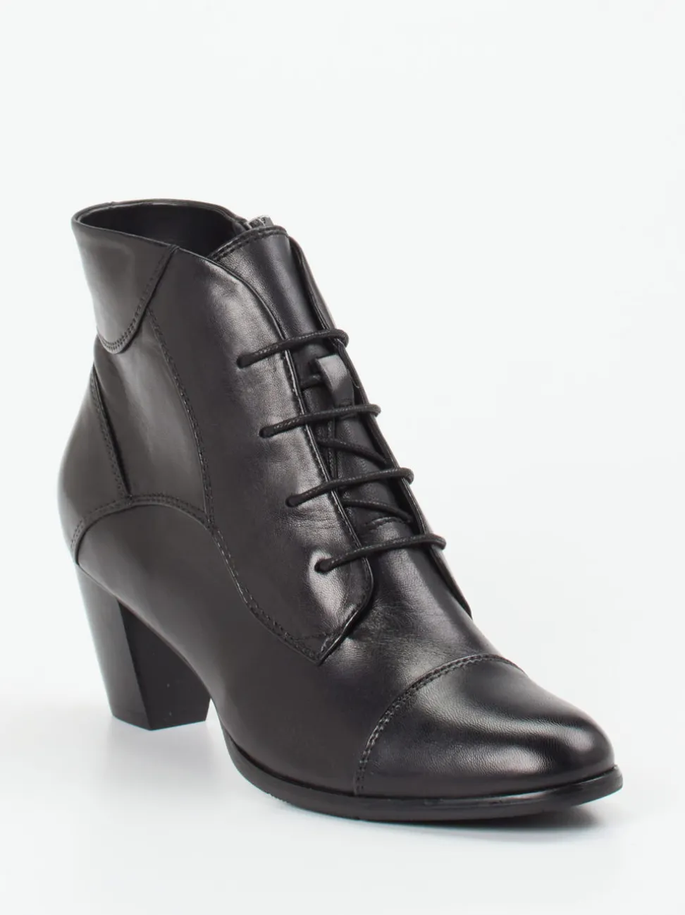 Ralph Harrison – Schnürstiefelette aus Lammleder schwarz