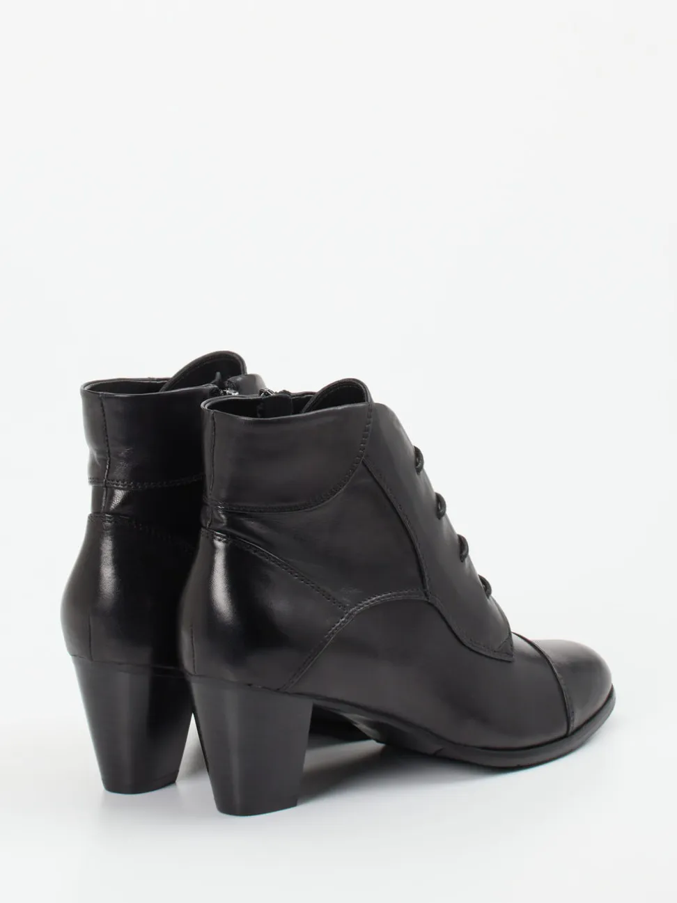 Ralph Harrison – Schnürstiefelette aus Lammleder schwarz