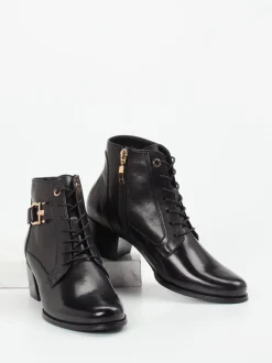 Ralph Harrison – Schnürstiefelette aus Lammleder schwarz