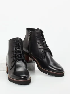 Ralph Harrison – Schnürstiefelette aus Lammleder Schwarz