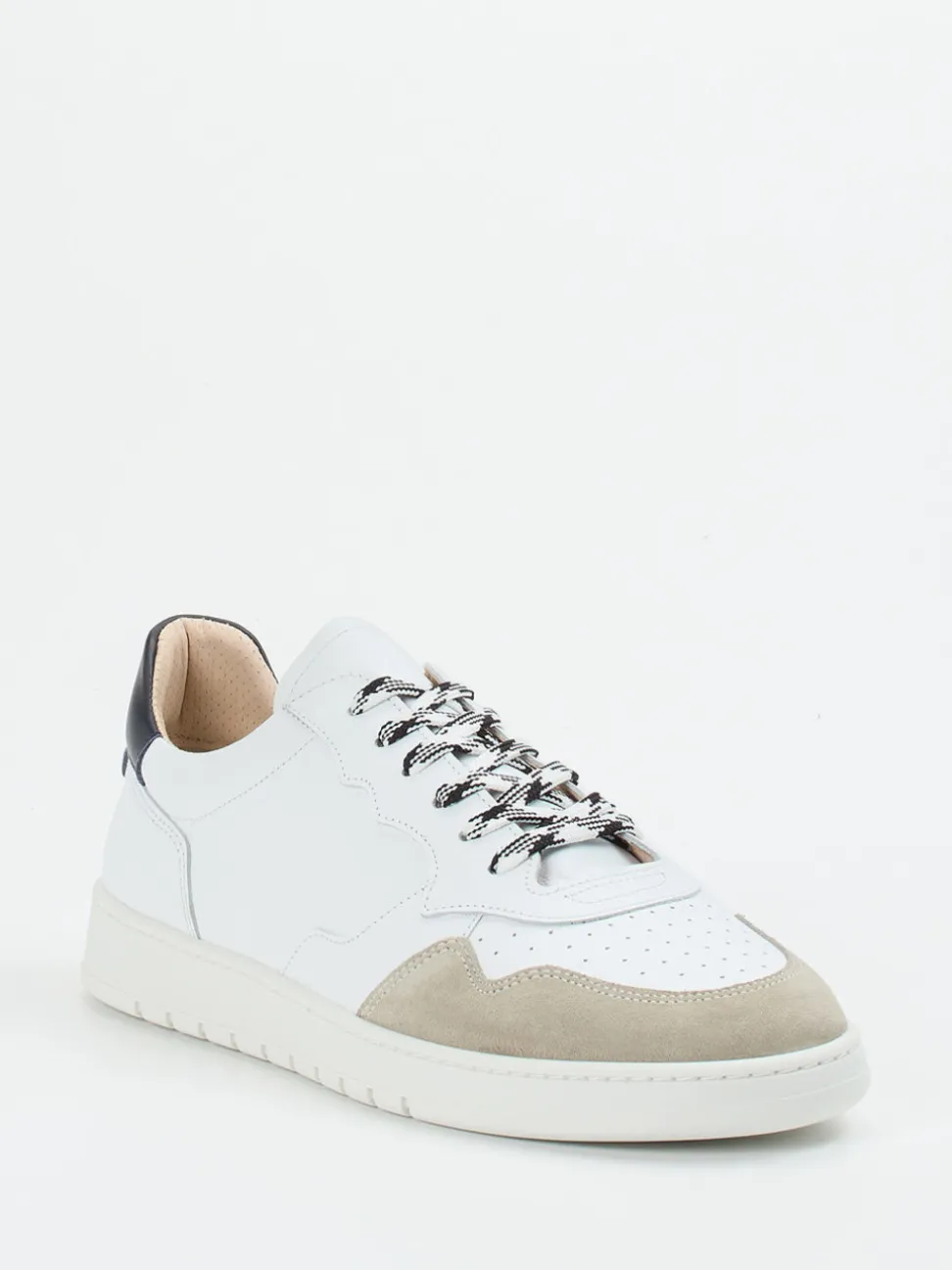 Ralph Harrison – Sneaker aus Kalbleder in Weiß