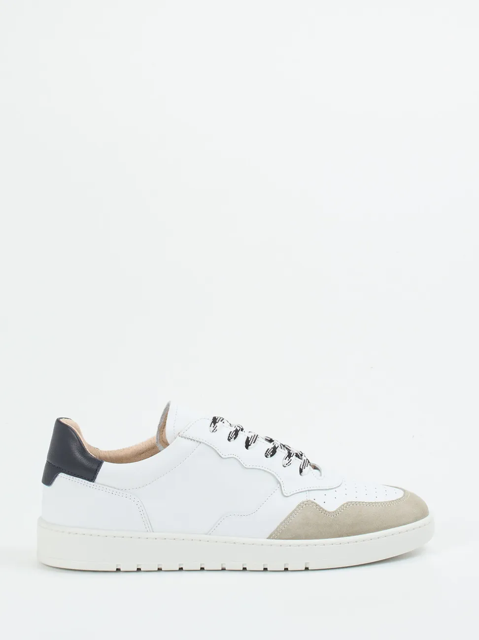 Ralph Harrison – Sneaker aus Kalbleder in Weiß