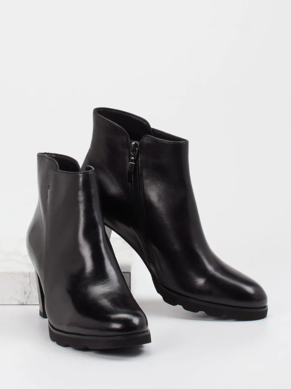 Ralph Harrison – Stiefeletten aus Lammleder Schwarz