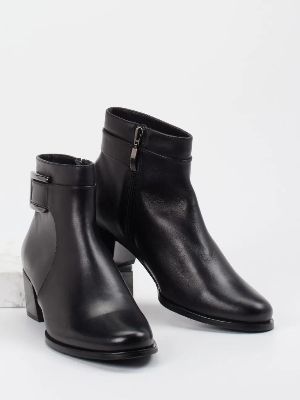 Ralph Harrison – Stiefelette aus Lammleder Schwarz