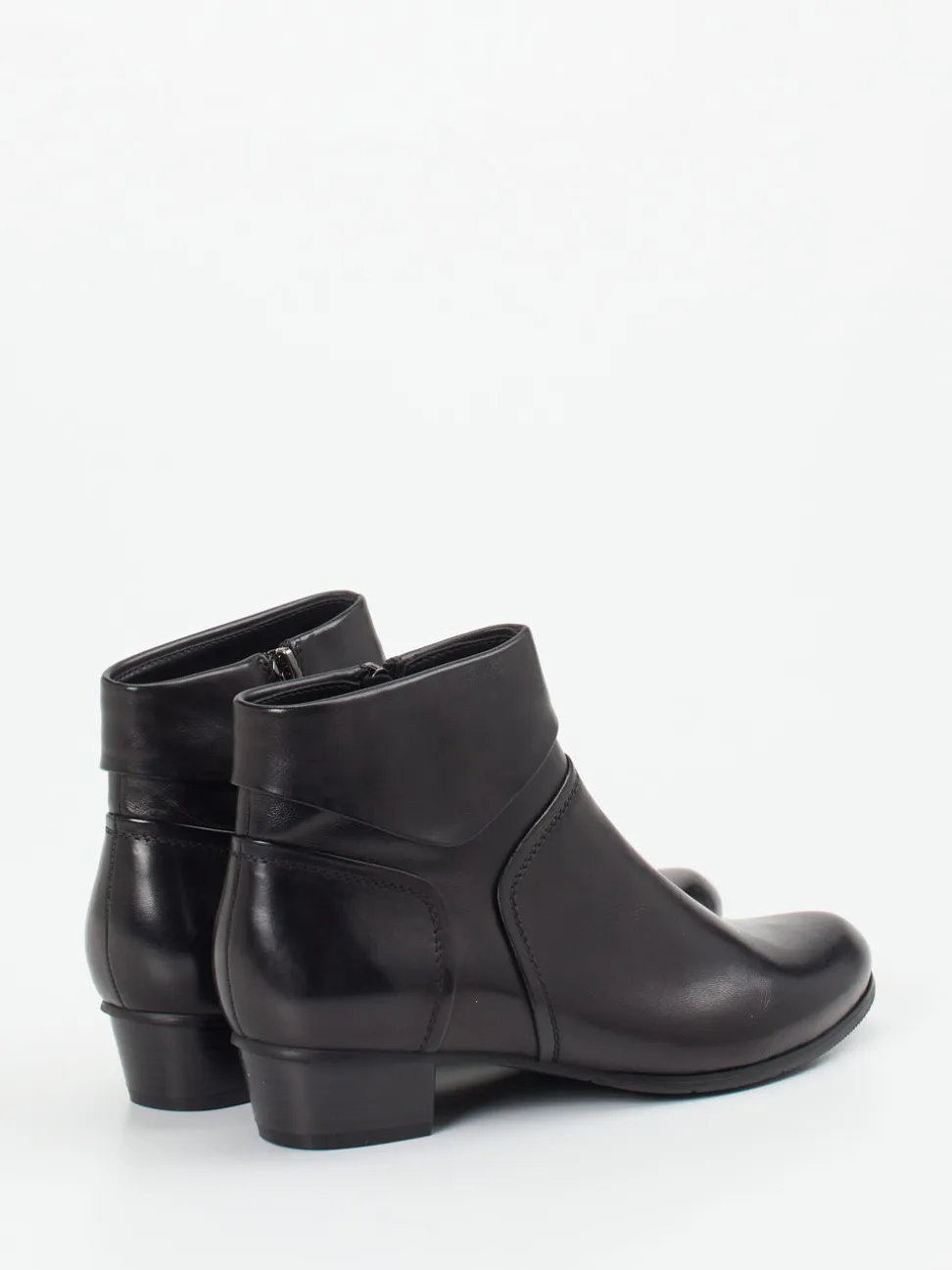 Ralph Harrison – Stiefelette aus Lammleder Schwarz