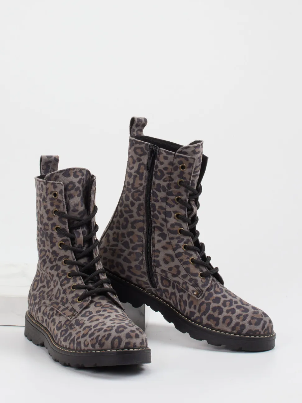 Ralph Harrison Classic – Schnürboots aus Leder Taupe Leoprint