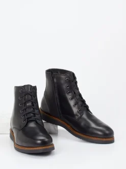 Ralph Harrison Country – Schnürboots aus Fettleder Schwarz