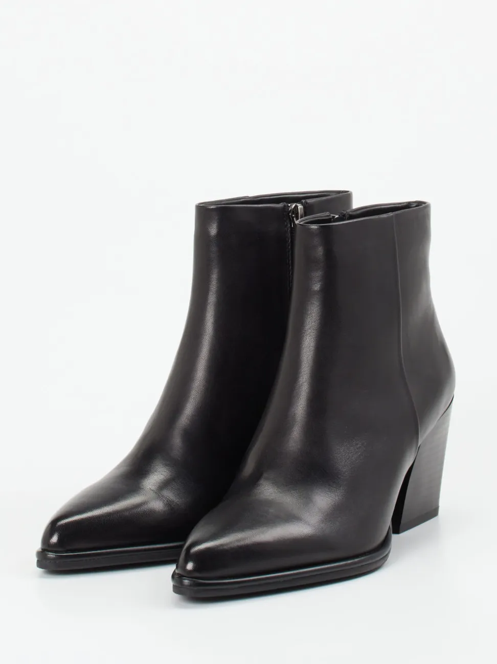 Regarde Le Ciel – Ankle Boots aus Kalbleder schwarz